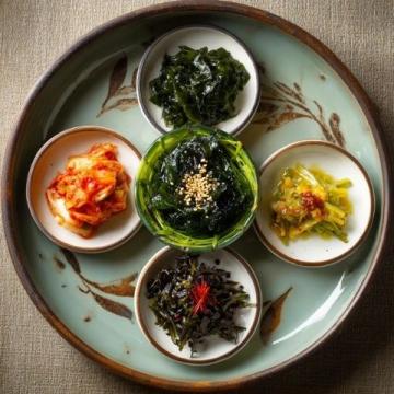 探访豪车会所,斗鲳盆菜、膏蟹河豚连着出,一盆姜油蛇