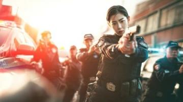 浙江海盐:全副武装特警送外卖,女子收到订单惊呆了!