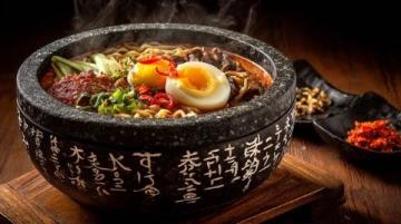 东莞必尝特色美食:祥记砂锅咸面的魅力体验