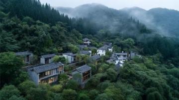 深秋踏青指南:一日徒步探险,竹影水韵古村落美食之旅