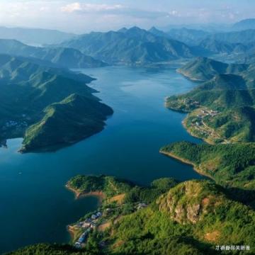 万州旅游指南:长江三峡风光与人文风情探秘