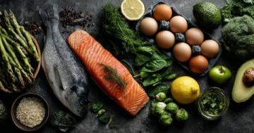 高磷食物推荐:坚果类、动物内脏、海鲜、粗粮类、奶制品等