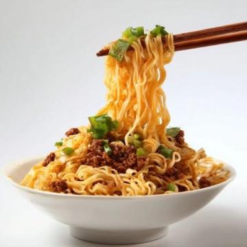 桂西美食探索记：桂林米粉与特色小吃之旅