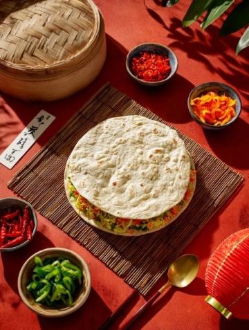 南阳千年古城的独特魅力：从胡辣汤到水席的美味之旅