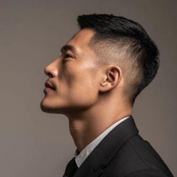吴彦祖开设英语课引发争议：明星效应与知识付费难题