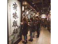 柳州人气爆棚！数百食客排队试吃网红小吃店，真有那么美味吗？