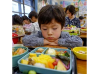 学校食堂饭菜质量下滑：是我们的味蕾变了还是食物真的不行了？