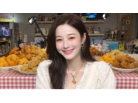 青岛53岁老板亲民饺子店：颠覆明星餐厅印象的良心经营！