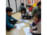 韩城交警进幼儿园：五一前带萌娃学交通安全知识