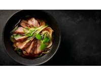 日本鳗鱼饭的魅力：精细烹饪的艺术