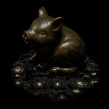爱吃维纳斯黄金苹果的笨猪,在这个充满奇思妙想的世界里,有一头与众不同的猪