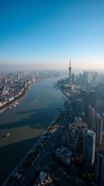 以下是一些上海的旅游路线推荐