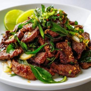 爆款标题芹菜炒牛肉,一道鲜香四溢的健康佳肴