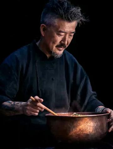 春日绍兴东山湖畔美食之旅：品尝夏国祥主厨特色佳肴，尽享山水风光