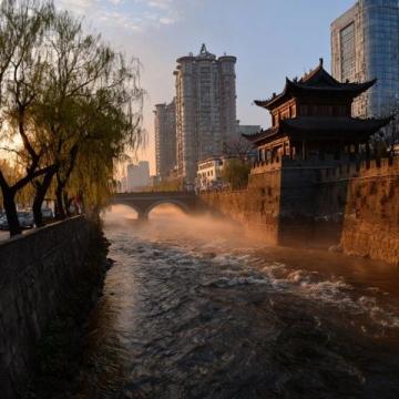 南宁三天两夜之旅:品味小吃,畅游绿城,体验民族魅力