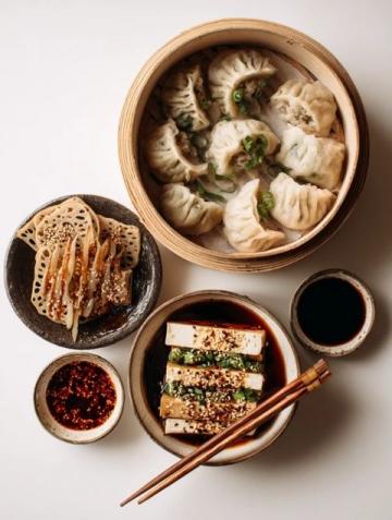 探寻广州美食:蔡澜点心带你领略港式风味