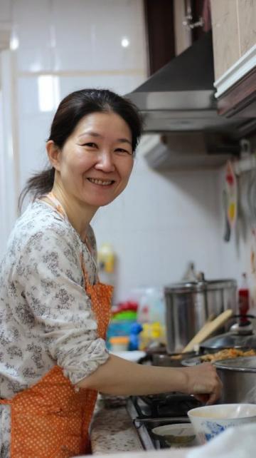 59岁外婆回国后爱上日本水煮菜,健康体重双丰收