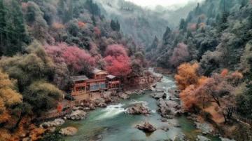 探寻魅力四川:一片神秘土地的故事
