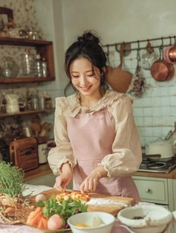 阿宾教你如何制作口水流的脆皮乳鸽"; "妙龄脆皮乳鸽的制作方法(超详细)