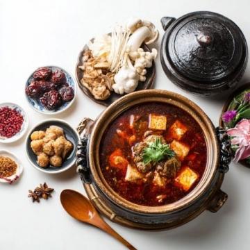 顺德大良人气牛杂煲夜宵推荐润记排挡