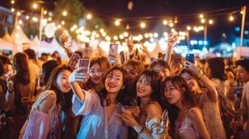 白云广场夜市盛大开业,美食狂欢,必打卡的网红地标!