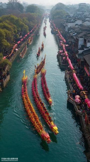 广东龙舟竞渡：千年传统在夏日激浪中传承与发展