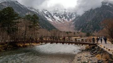 九寨沟一日游：奇幻探险之旅，开启你的山水童话之旅