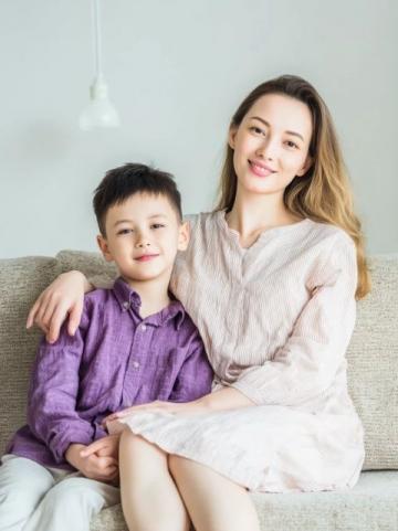 金牌育儿嫂推荐" - 上海最受雇主好评的育儿嫂