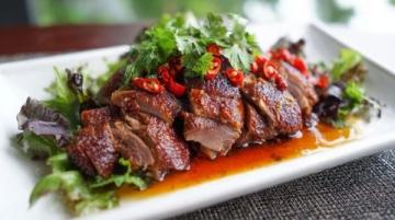 东北特色美食:小猪盖被广受欢迎