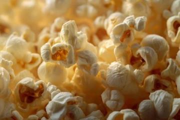 模仿网红用易拉罐自制爆米花致死，责任该由谁承担？