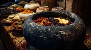 云南传统名小吃：承载历史与乡愁的豆焖饭