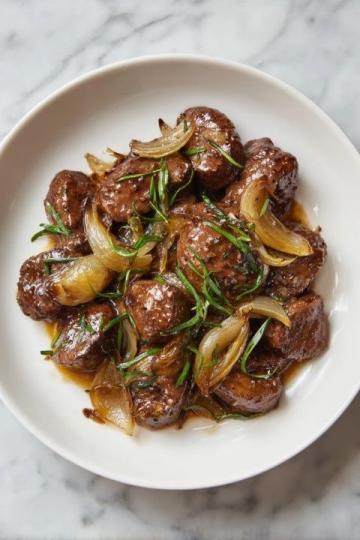 家常卤猪蹄食谱:美味不虚传的餐桌佳肴制作教程