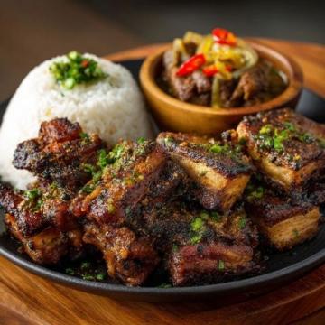 用冰糖还是白糖？红烧肉的甜蜜选择