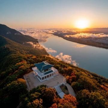 青岛崂山游玩攻略:自然风光与文化体验一站到底