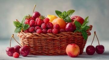 家乡秋天丰收的果实可以做出许多诱人的美食,以下是一些常见的搭配