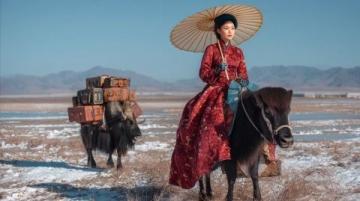 新疆禾木之旅: 一片如仙境的自然奇观