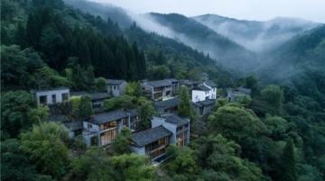 我是四十多岁的某一年,公司派我到川北的一座规模中等的城市出差