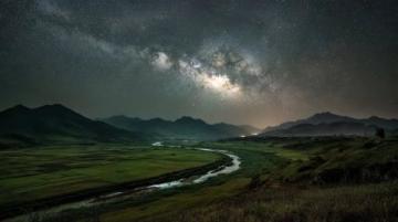 四川红原月亮湾游记:广袤草原、蜿蜒河流、星空银河