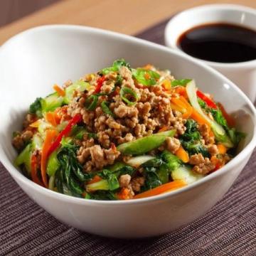 家常美味快手菜：蒜蓉蚝油生菜的做法及健康益处揭秘！