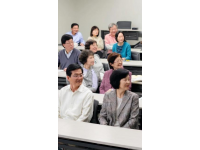 江西上饶：甘肃研究生宴请退休恩师引发热议