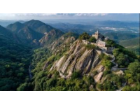 国庆长假安康游：探索隐秘山间民宿，避世美景尽享其中！
