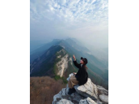 青岛高中生参加合格考，校外午餐偶遇崂山美景