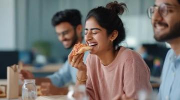 全国打工人午餐暗号大公开!5款工位美食,00后心碎也戒不掉