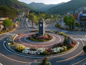 广州1小时车程避暑胜地：溯溪古村荔枝宴，夏日清凉玩法指南
