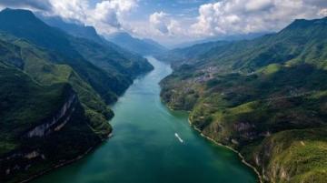 黄河沿岸旅游攻略:自然奇观与文化体验之旅