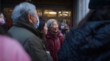 八十四岁依然健康活力:我爸的长寿秘诀与家族基因影响