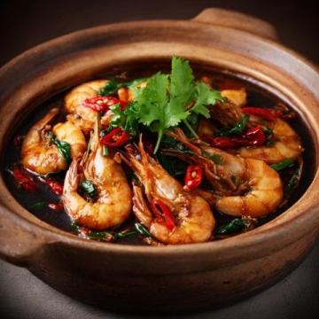 不容错过的青岛特色美食，地道风味带你领略海滨城市魅力！
