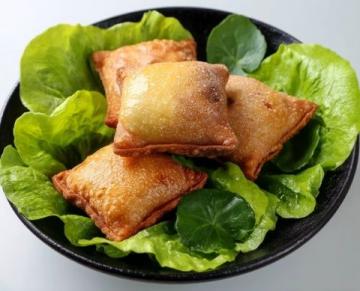 救命!!这葱香酥饼香到我儿子追着厨房跑!!!一口咬下去咔嚓脆响