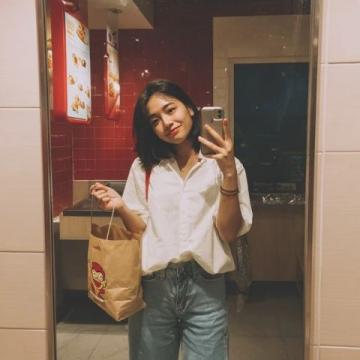 一条菜少、还贵的差评,如何让这家5元自助快餐店逆袭成网红?
