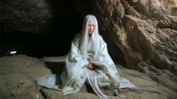 陈龙居士考察鹤山横江后山风水:探讨钟氏家族墓穴选址问题